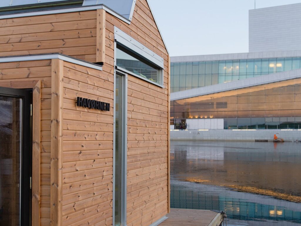 Floating Saunas in Oslo Photographer: Becky Zeller